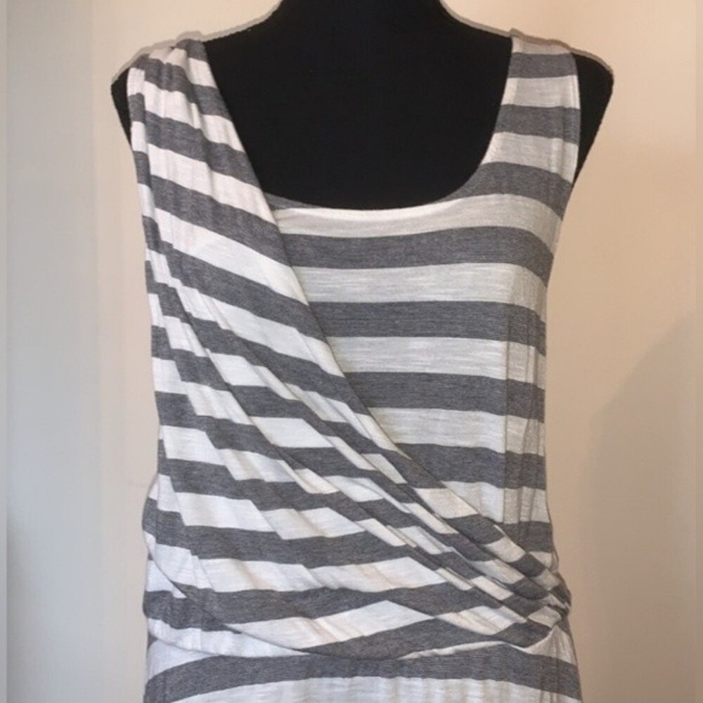 Gap Asymmetrical Sundress White/Dark Gray Size XS - Picture 2 of 10